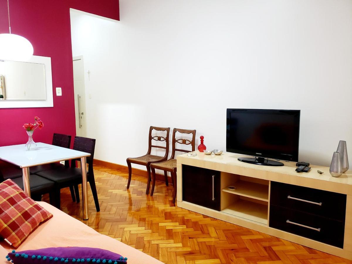 Copacabana Reformado - 400m Da Praia, 2 Quartos, Portaria 24h, Wi-fi, Ar Condicionado, Cozinha Completa, Churrasqueira No Prédio