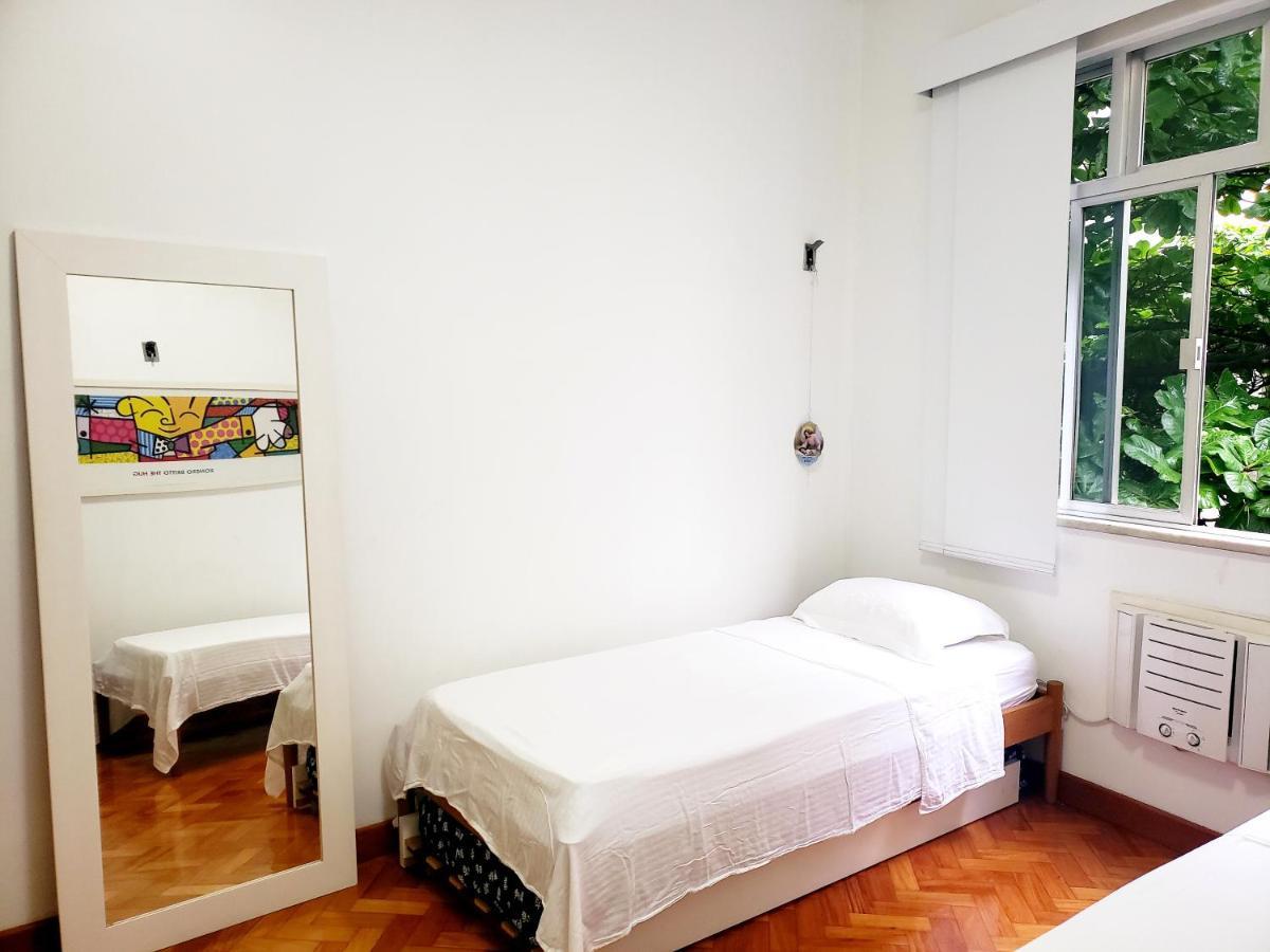 Copacabana Reformado - 400m Da Praia, 2 Quartos, Portaria 24h, Wi-fi, Ar Condicionado, Cozinha Completa, Churrasqueira No Prédio Apartamento