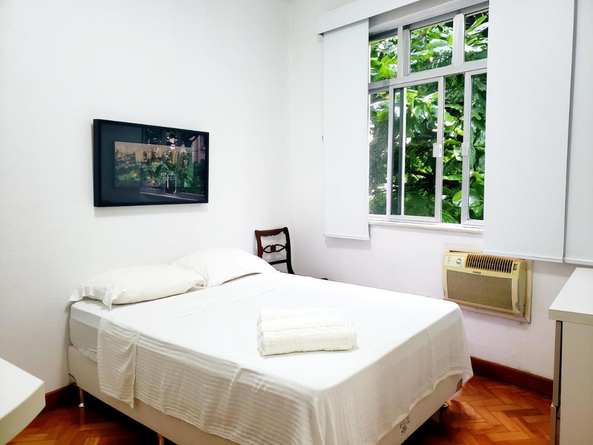 Copacabana Reformado - 400m Da Praia, 2 Quartos, Portaria 24h, Wi-fi, Ar Condicionado, Cozinha Completa, Churrasqueira No Prédio Apartamento *